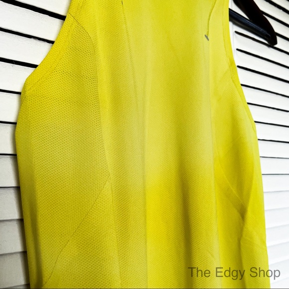 lululemon athletica | SeaWheeze Lightweight Run Kit Tank Top Yellow Serpentine - Picture 2 of 5